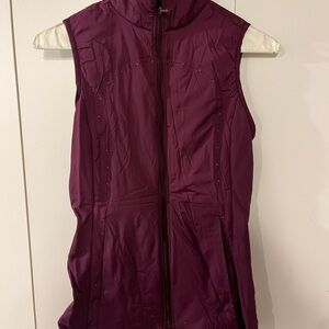Lululemon Women's Vest - Rich Purple
